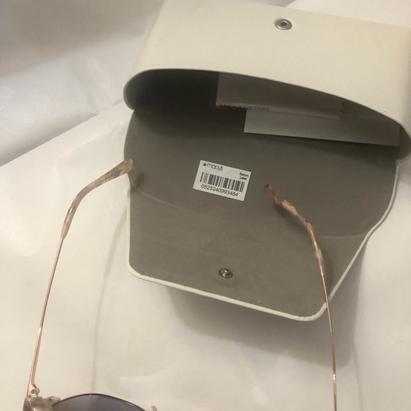 Michael Kors NWT sunglasses . - Picture 4 of 5